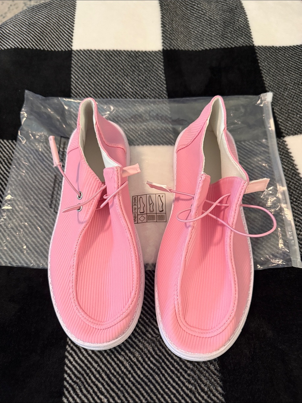 Women’s Pink Slip-On Loafers with Elastic Lacing